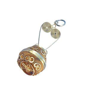 Gold Tone Filigree Vintage Mourning Pin Pendant Charm Opens Intricate Design Ste